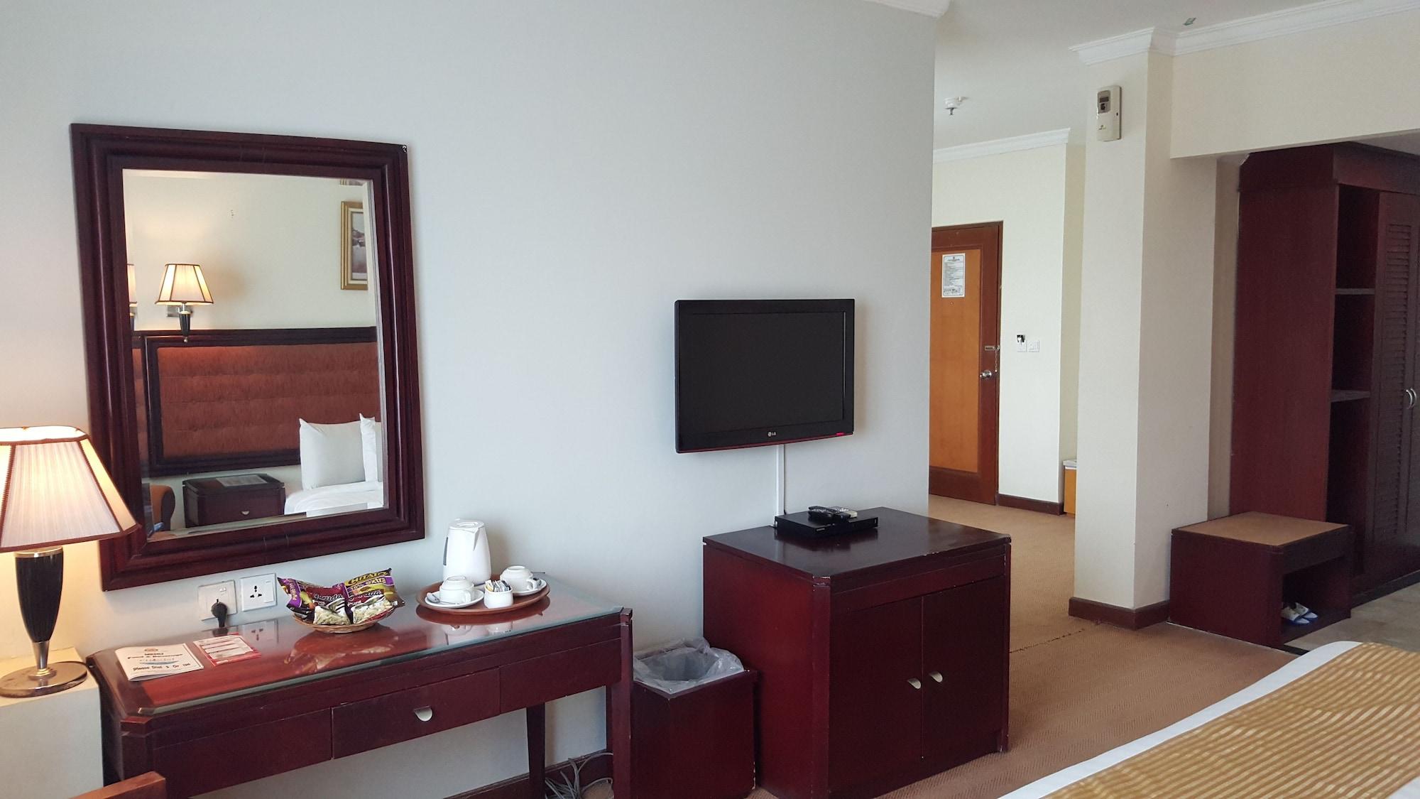 Harbourbay Amir Hotel Batam Екстериор снимка