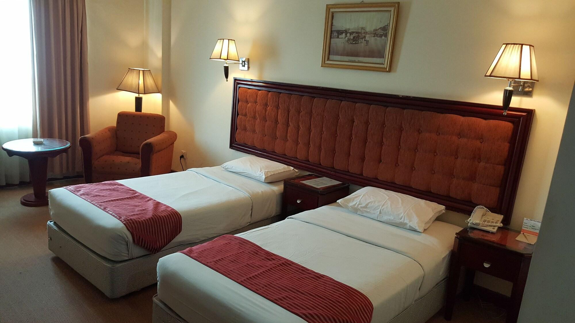 Harbourbay Amir Hotel Batam Екстериор снимка