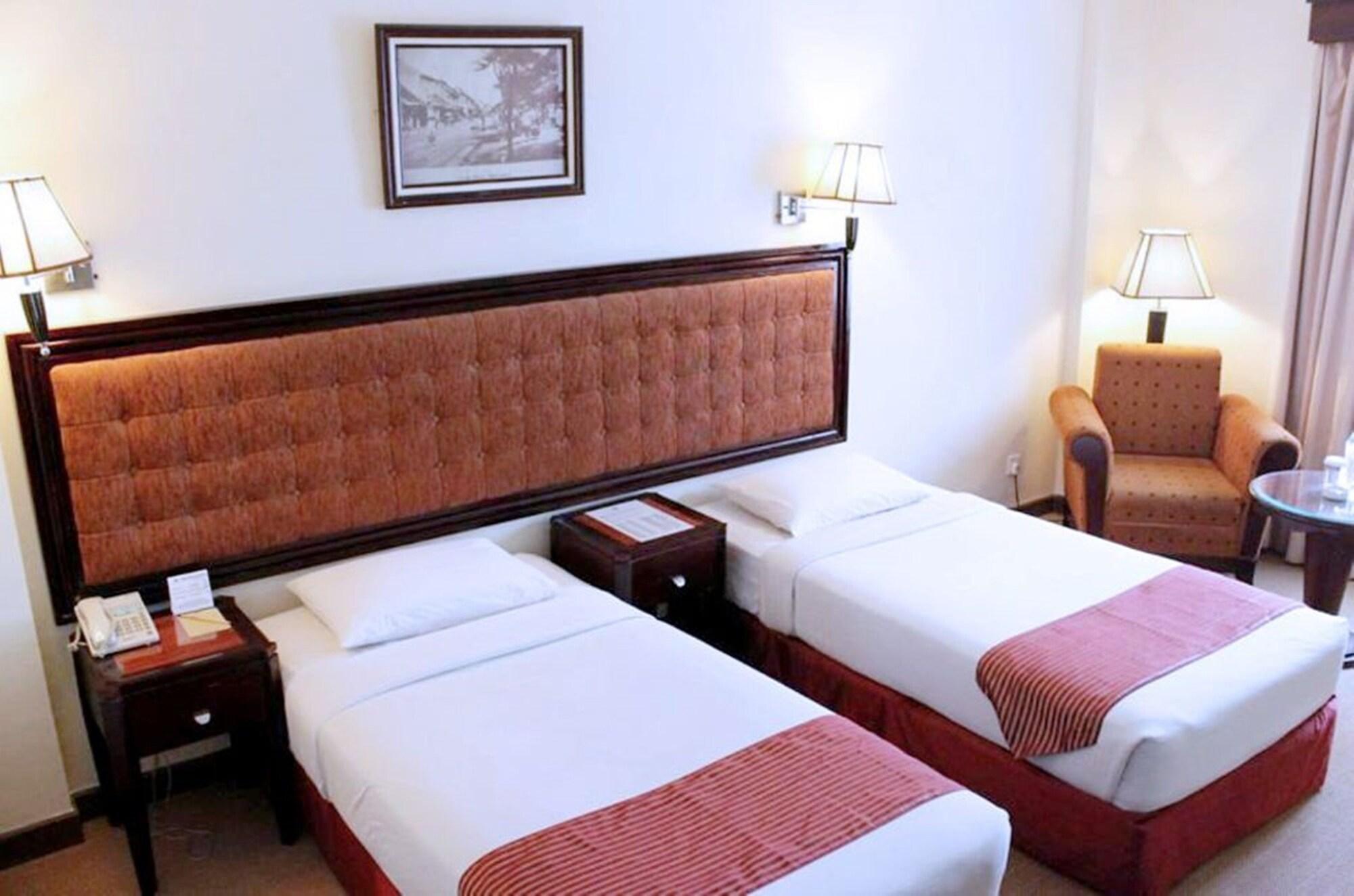 Harbourbay Amir Hotel Batam Екстериор снимка