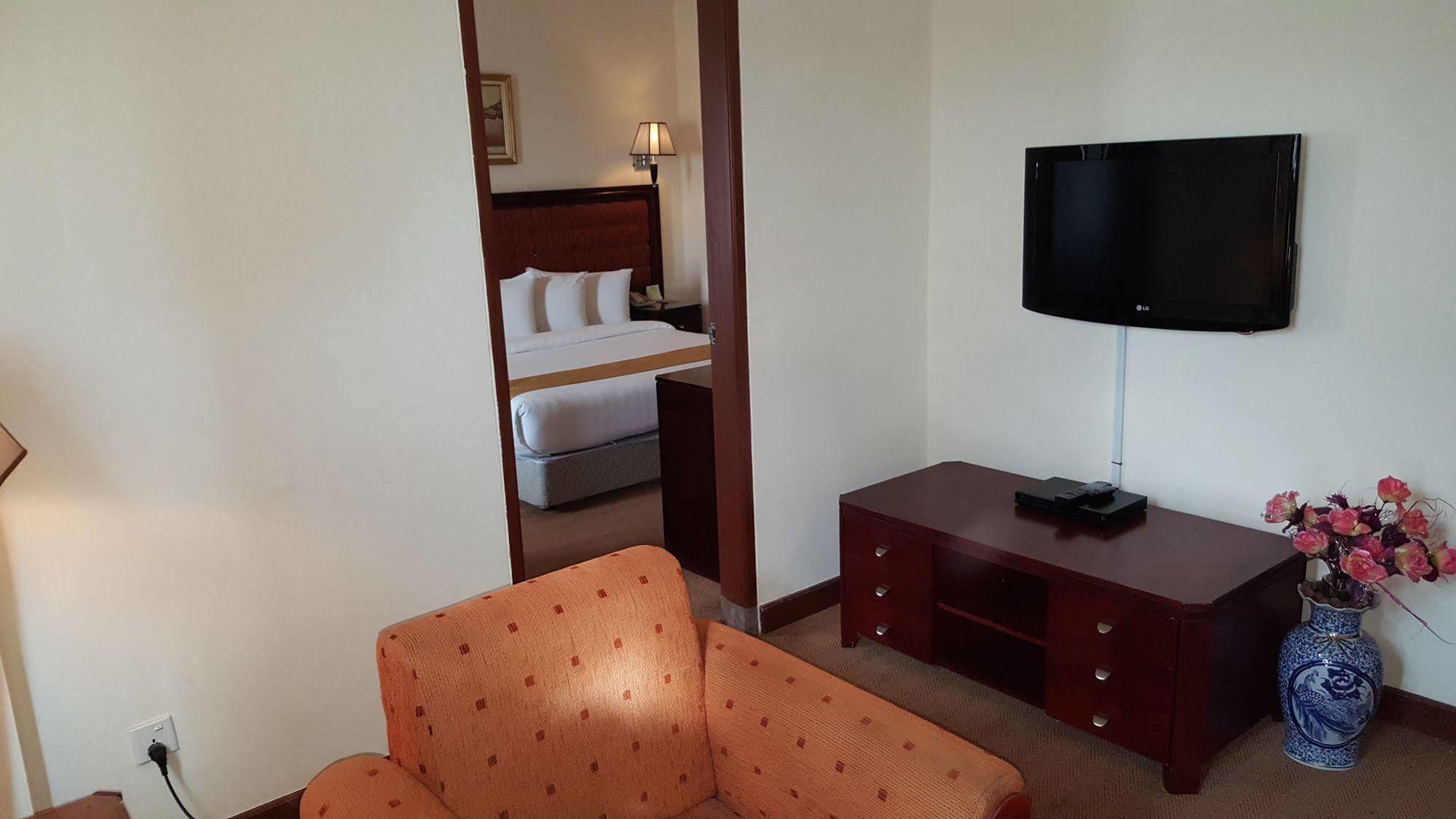 Harbourbay Amir Hotel Batam Екстериор снимка
